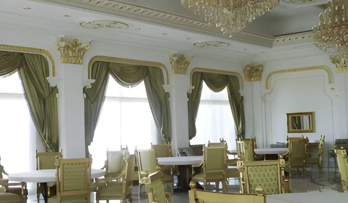 qsweera-palace-residential-abu-dhabi-turnkey-fit-out-joinery-bespoke-furniture-dinning-area-project-of-headway