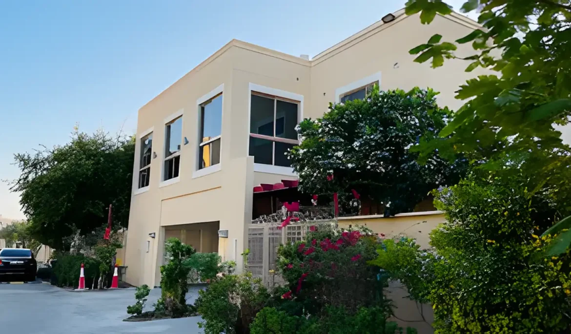 al-raha-garden-villas-residential-villa-extension-turnkey-fit-out-joinery-bespoke-furniture-abu-dhabi-project-of-headway-villa-exterior